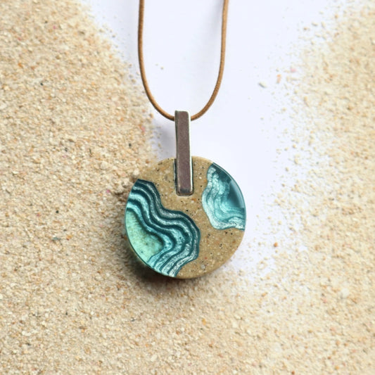 BOLD B ISTHMUS NECKLACE - AQUA